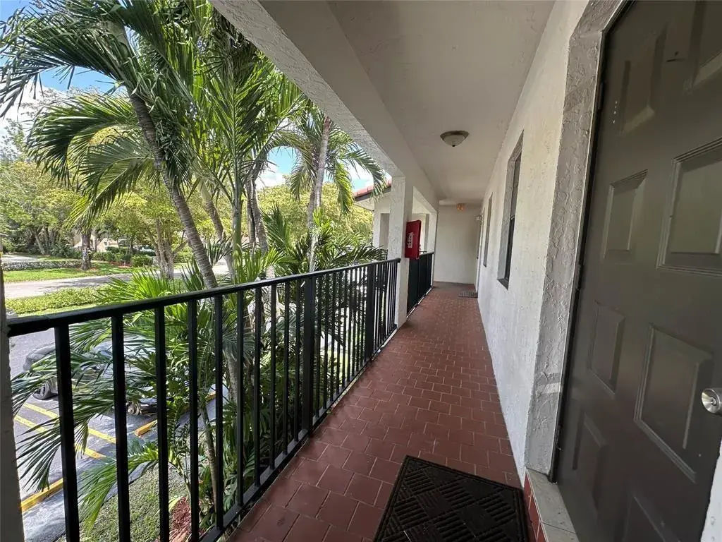 11676 NW 45th Street # 8, Coral Springs FL 33065