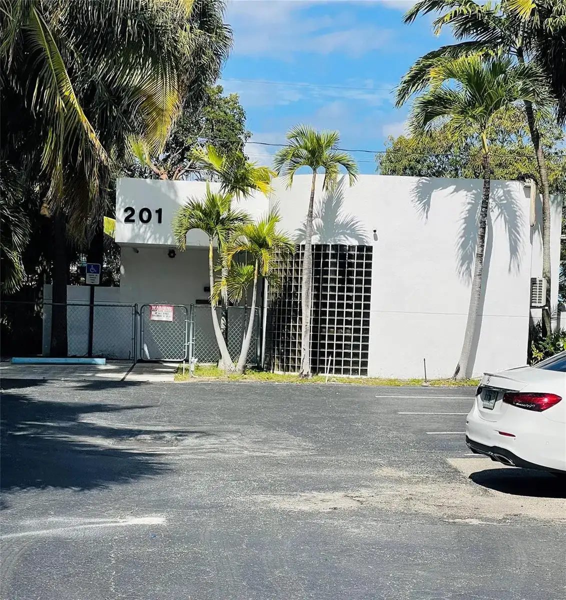 201 SE 19th Street, Fort Lauderdale FL 33316 photo 3