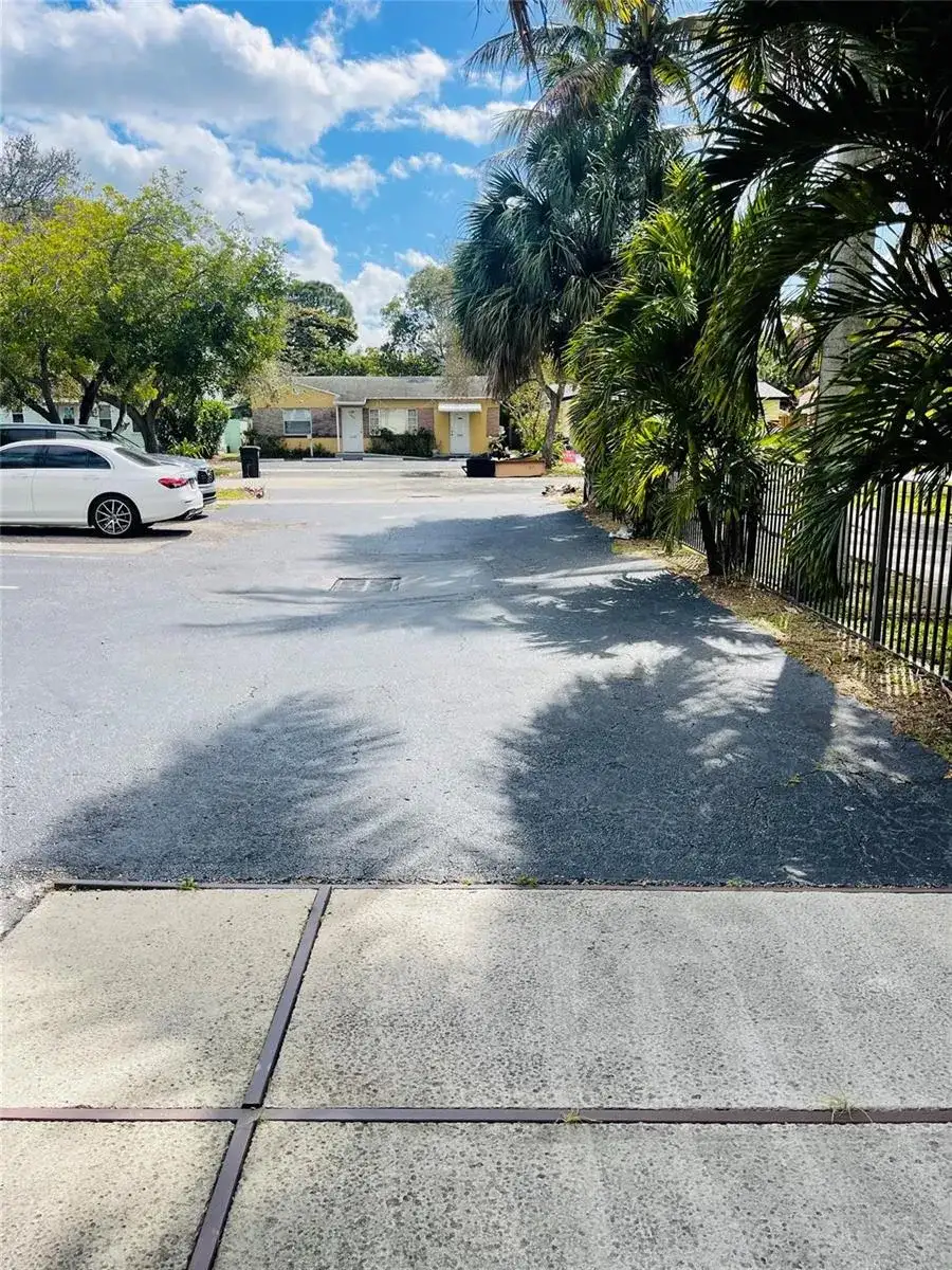 201 SE 19th Street, Fort Lauderdale FL 33316 photo 4