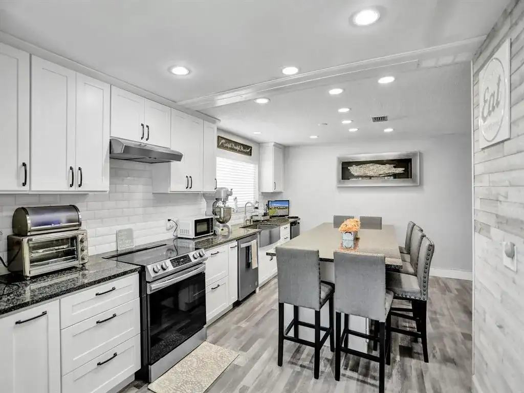 138 Lake Barbara Drive # 138, West Palm Beach FL 33411 photo 5