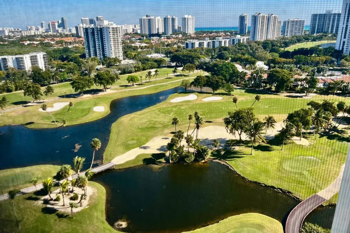 20379 W Country Club Drive # 1932, Aventura FL 33180