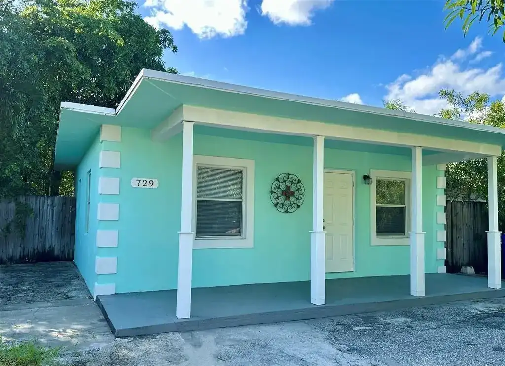 729 NW 17th Avenue, Fort Lauderdale FL 33311