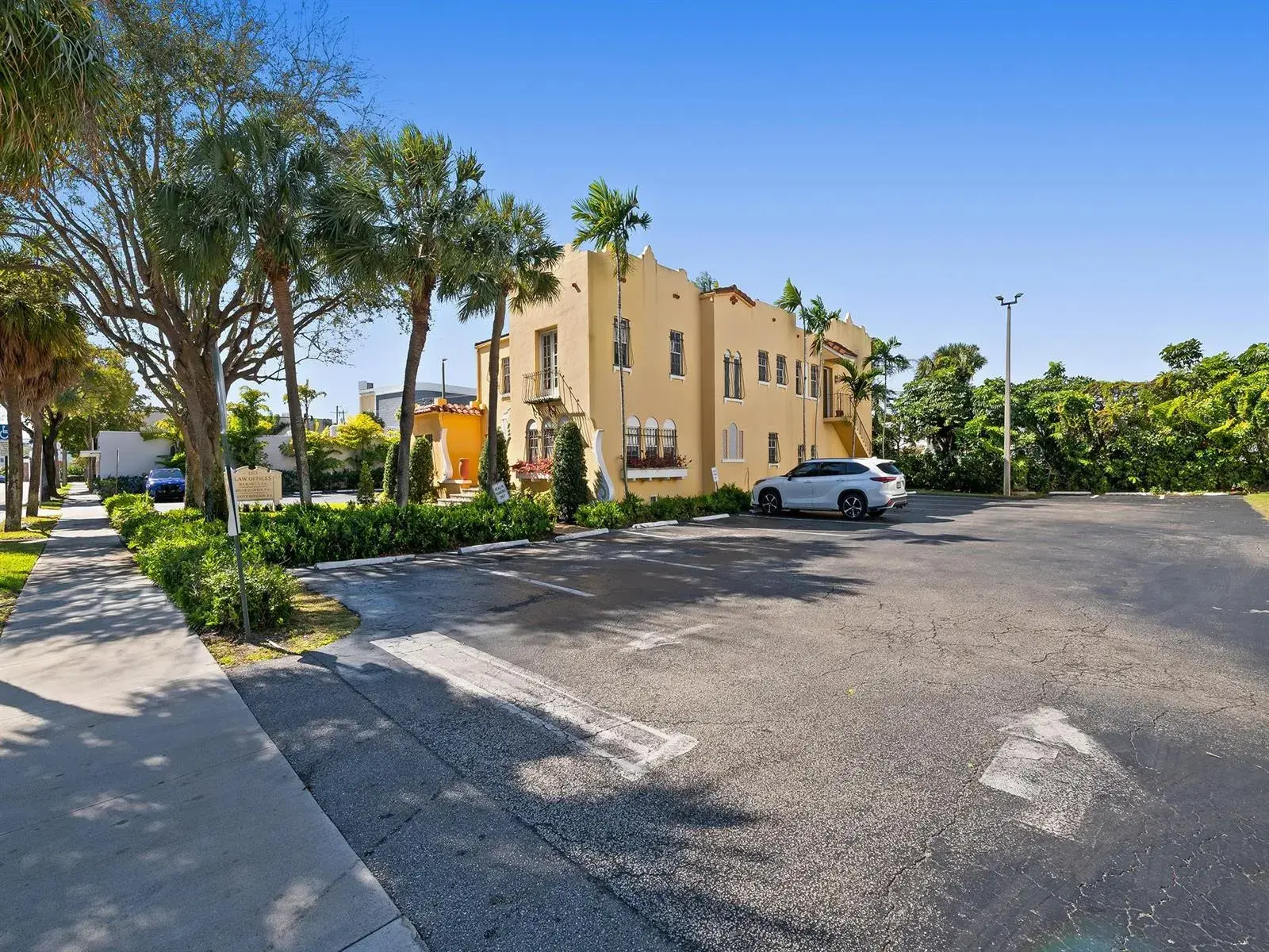 1313 S Andrews Avenue, Fort Lauderdale FL 33316
