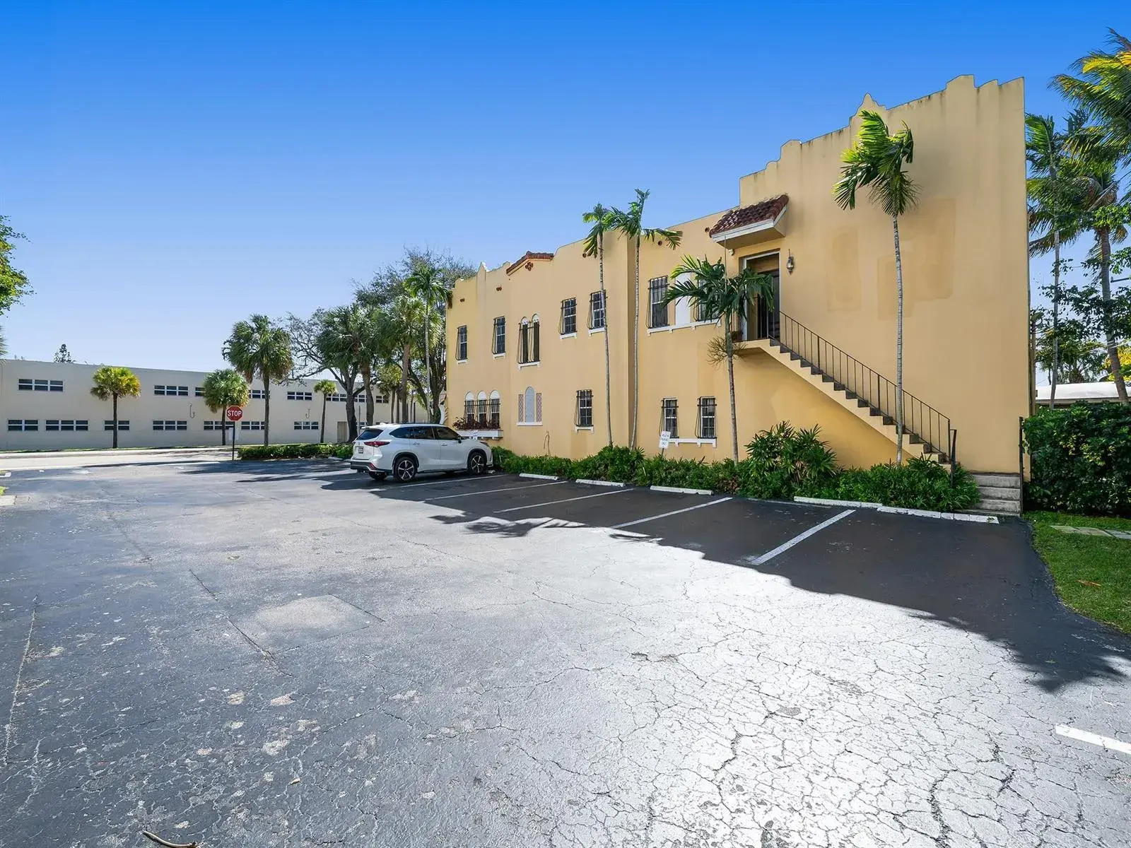 1313 S Andrews Avenue, Fort Lauderdale FL 33316