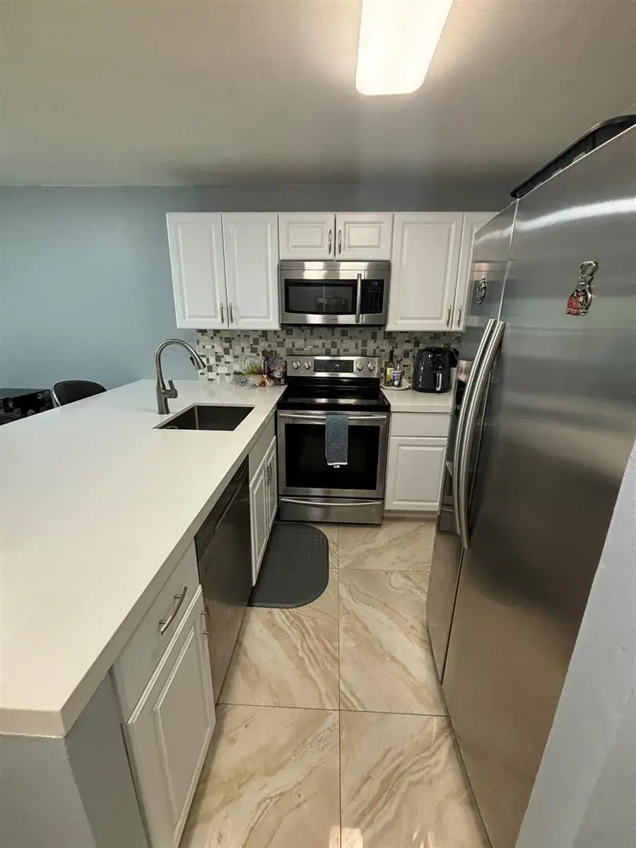 440 SE 2nd Avenue # 21, Deerfield Beach FL 33441