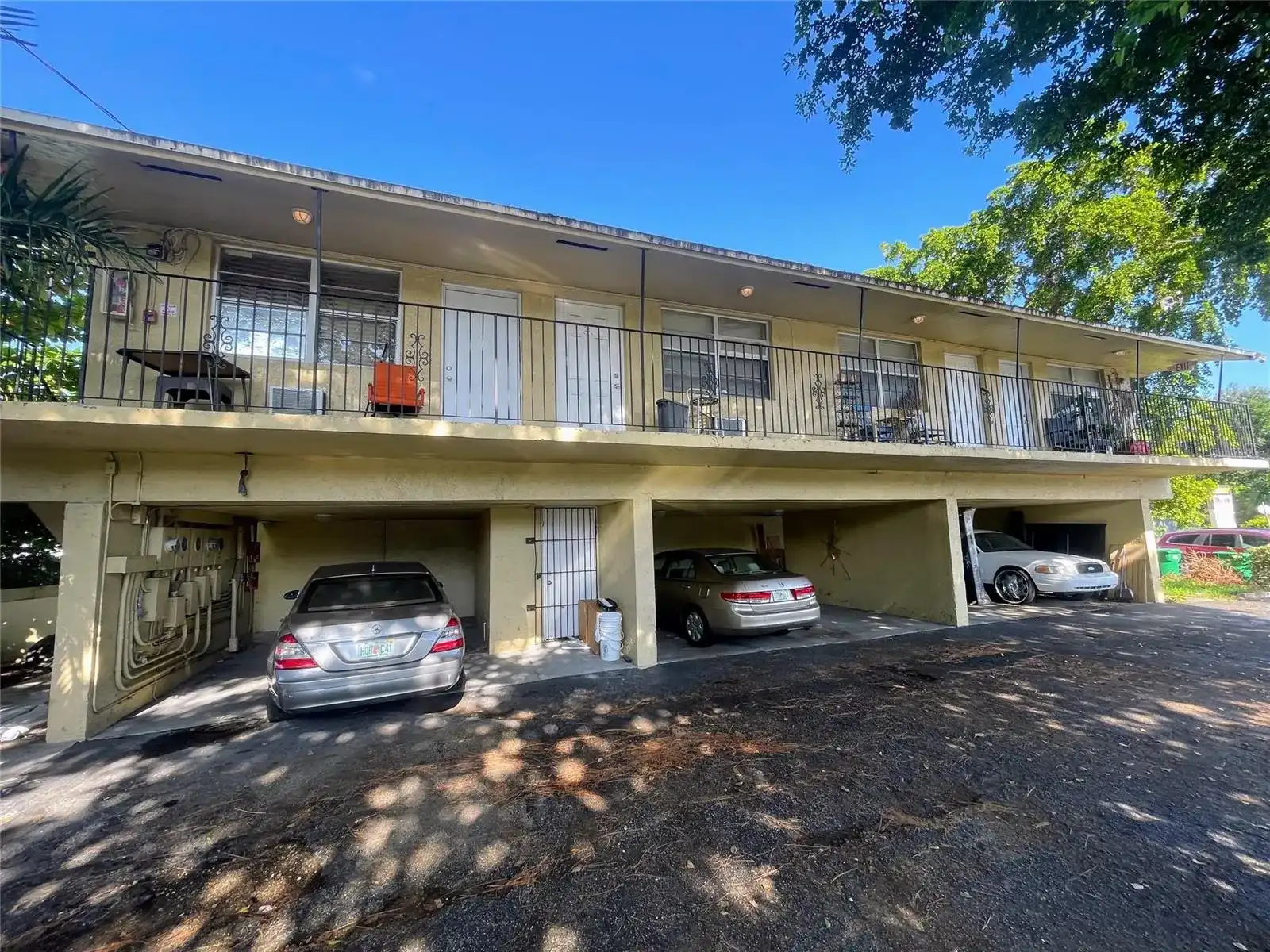 2800 W Sunrise Boulevard, Fort Lauderdale FL 33311