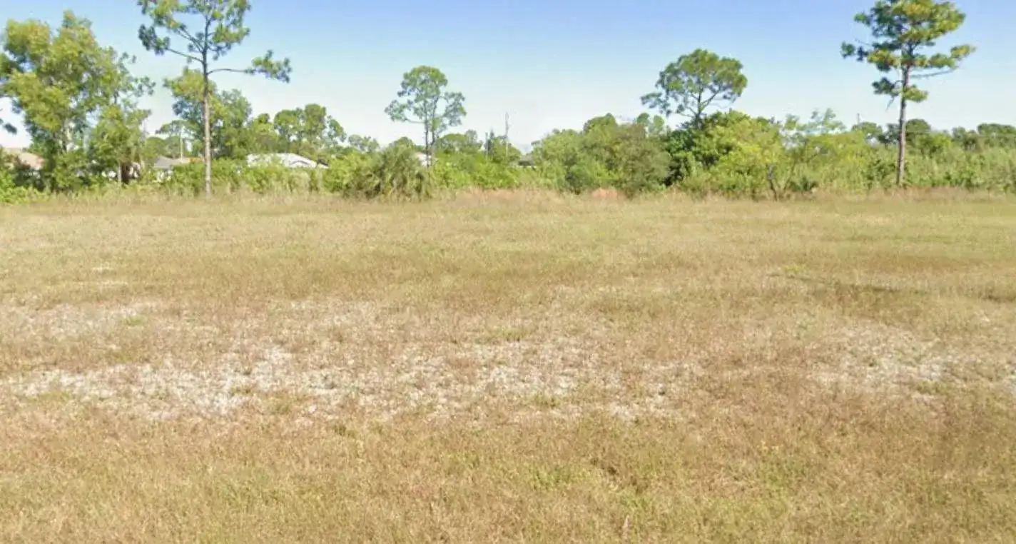 1811 NE 44th Street, Cape Coral FL 33909 photo 2