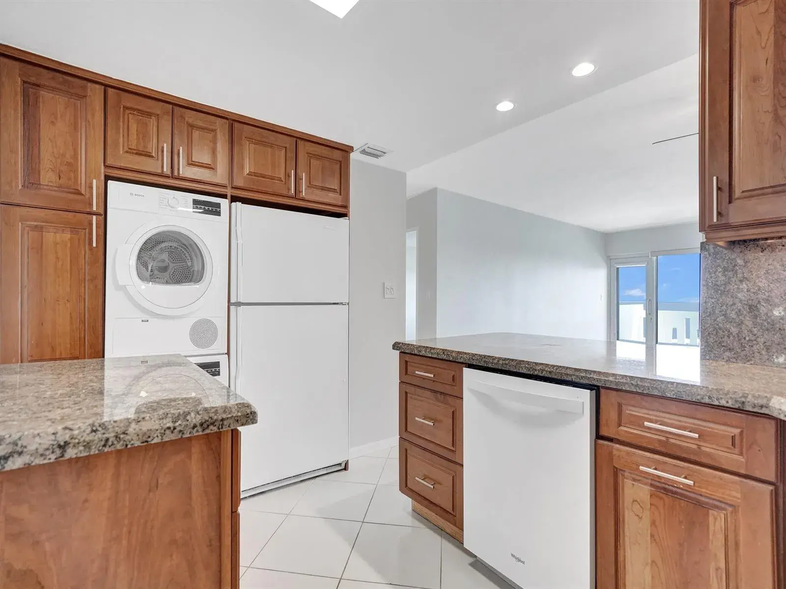 2100 S Ocean Drive # 9L, Fort Lauderdale FL 33316