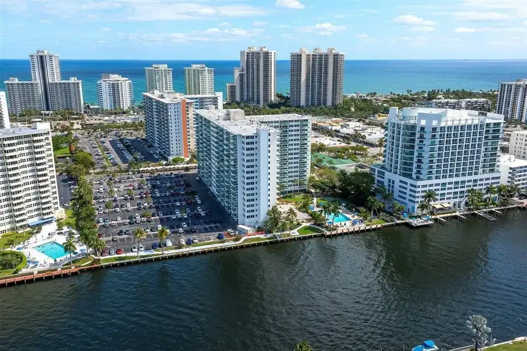 3233 NE 34th Street # 717, Fort Lauderdale FL 33308