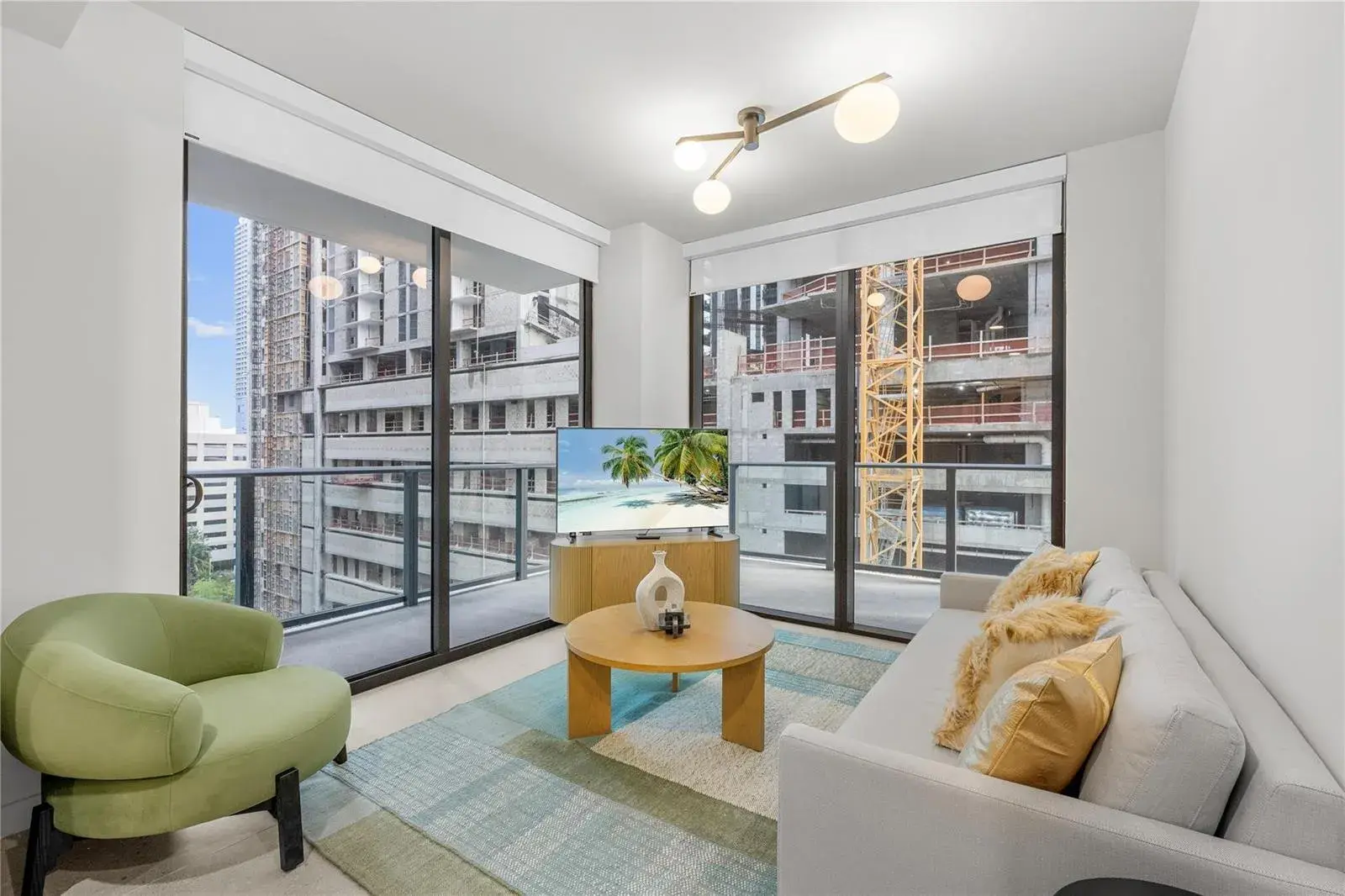 11 NE 6th Street # 907, Miami FL 33132