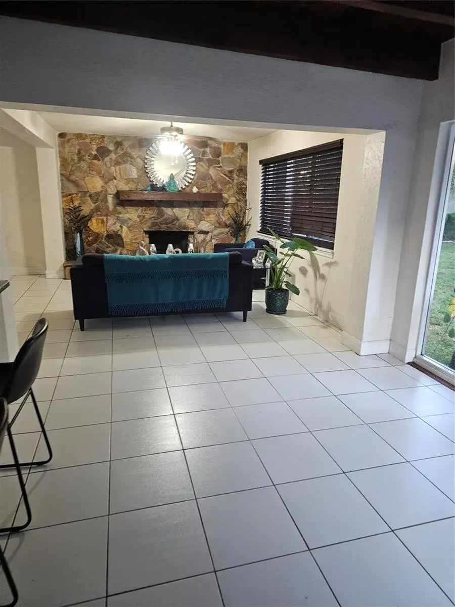 3340 SW 18th Street, Fort Lauderdale FL 33312