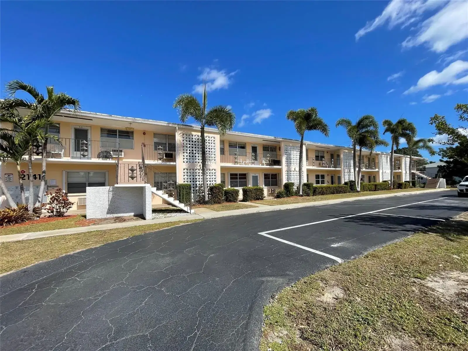 2141 NE 56th Street # 209, Fort Lauderdale FL 33308 photo 4