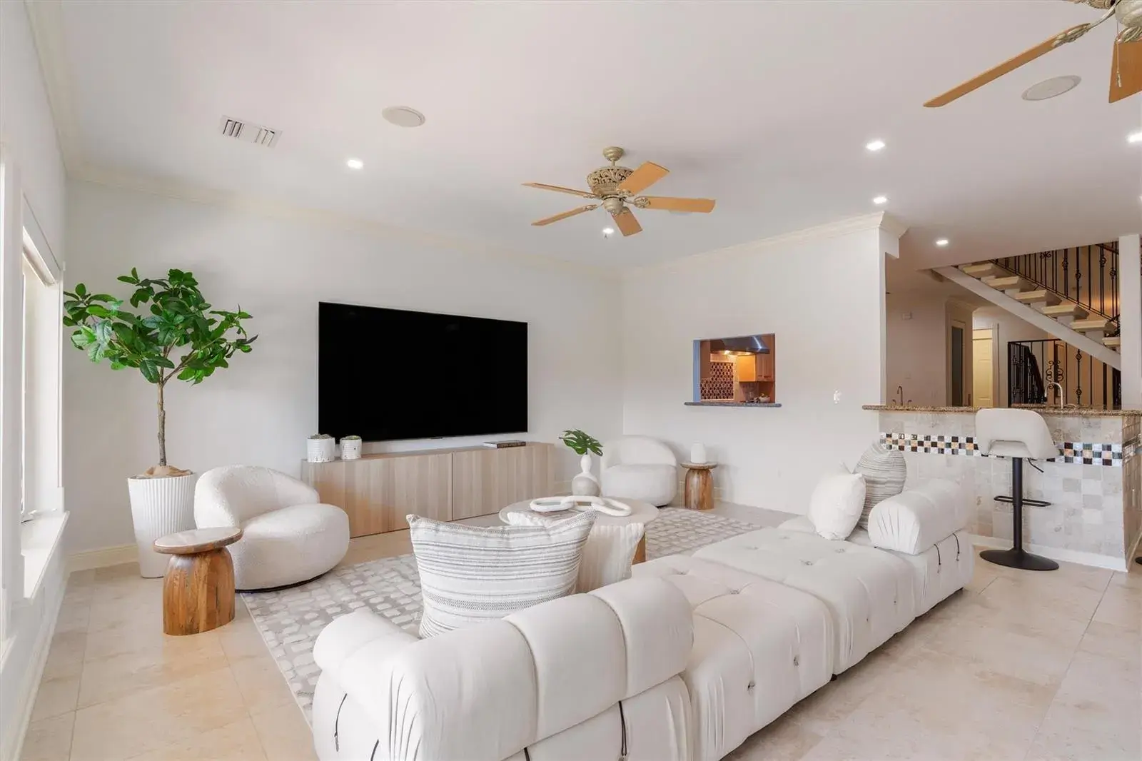 59 Hendricks Isle, Fort Lauderdale FL 33301