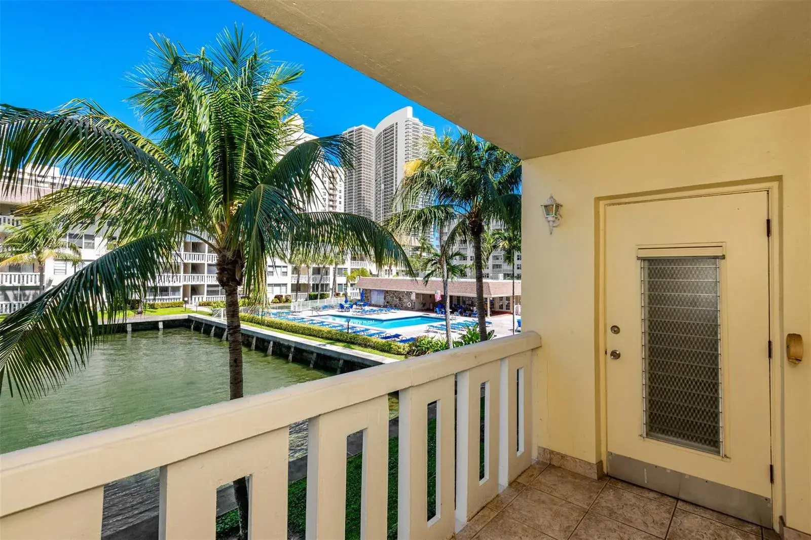 1891 S Ocean Drive # 207, Hallandale Beach FL 33009
