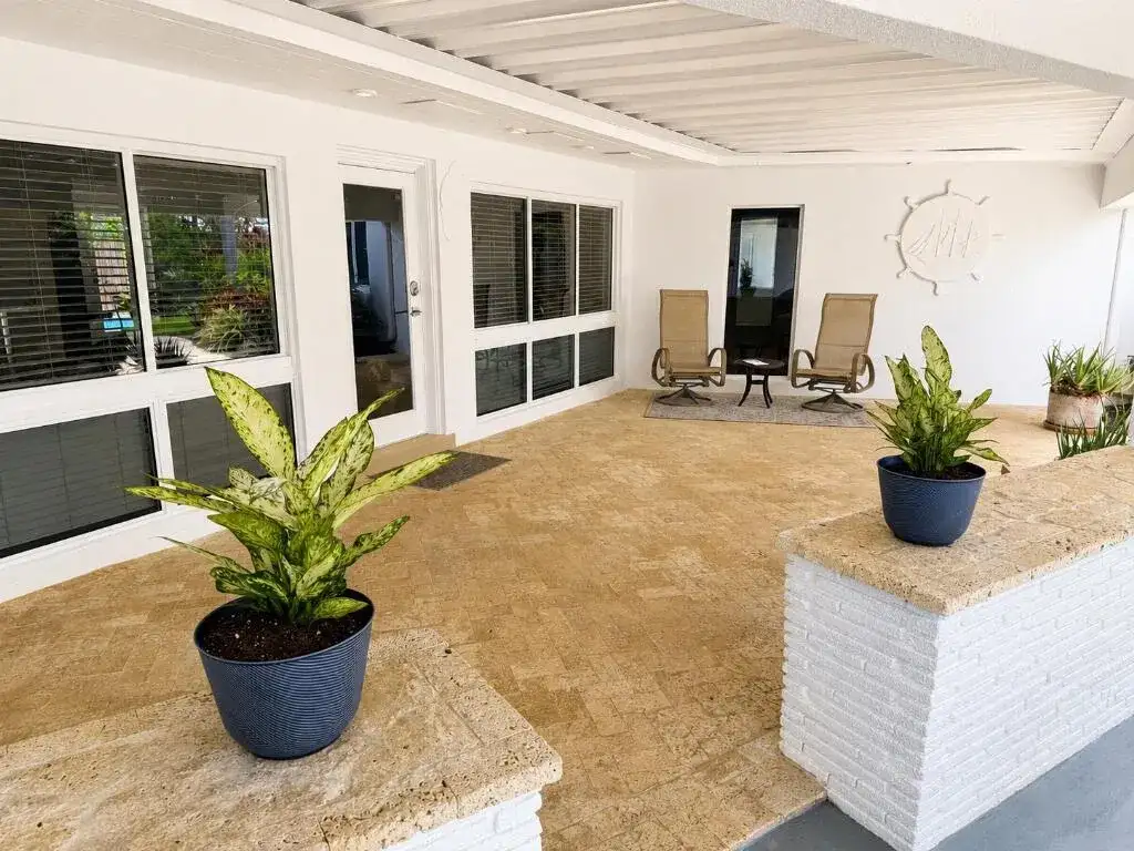 2200 NE 32nd Avenue, Fort Lauderdale FL 33305 photo 4