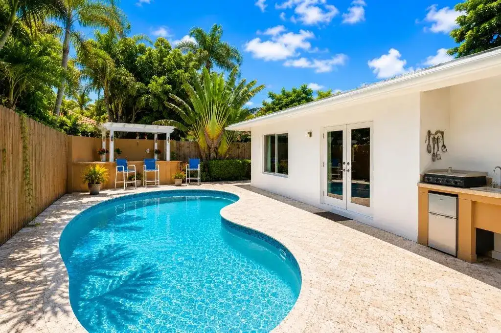 2200 NE 32nd Avenue, Fort Lauderdale FL 33305 photo 5