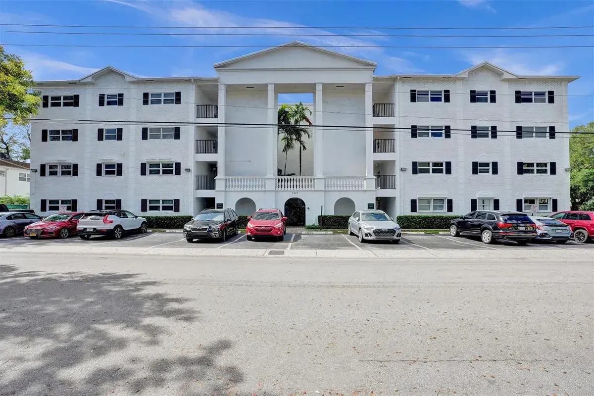 1212 SE 2nd Court # 201, Fort Lauderdale FL 33301