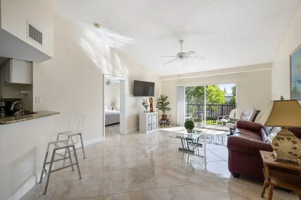1100 Crestwood Court # 1110, Royal Palm Beach FL 33411 photo 4