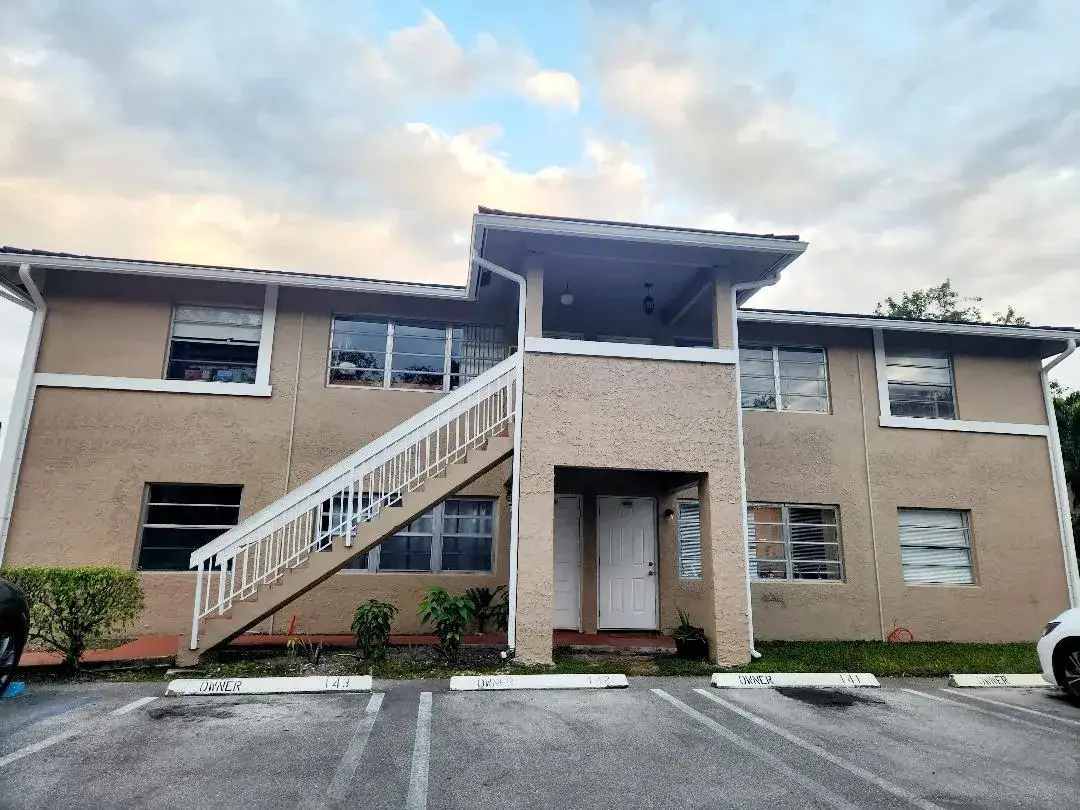 10234 Twin Lakes Drive # d, Coral Springs FL 33071