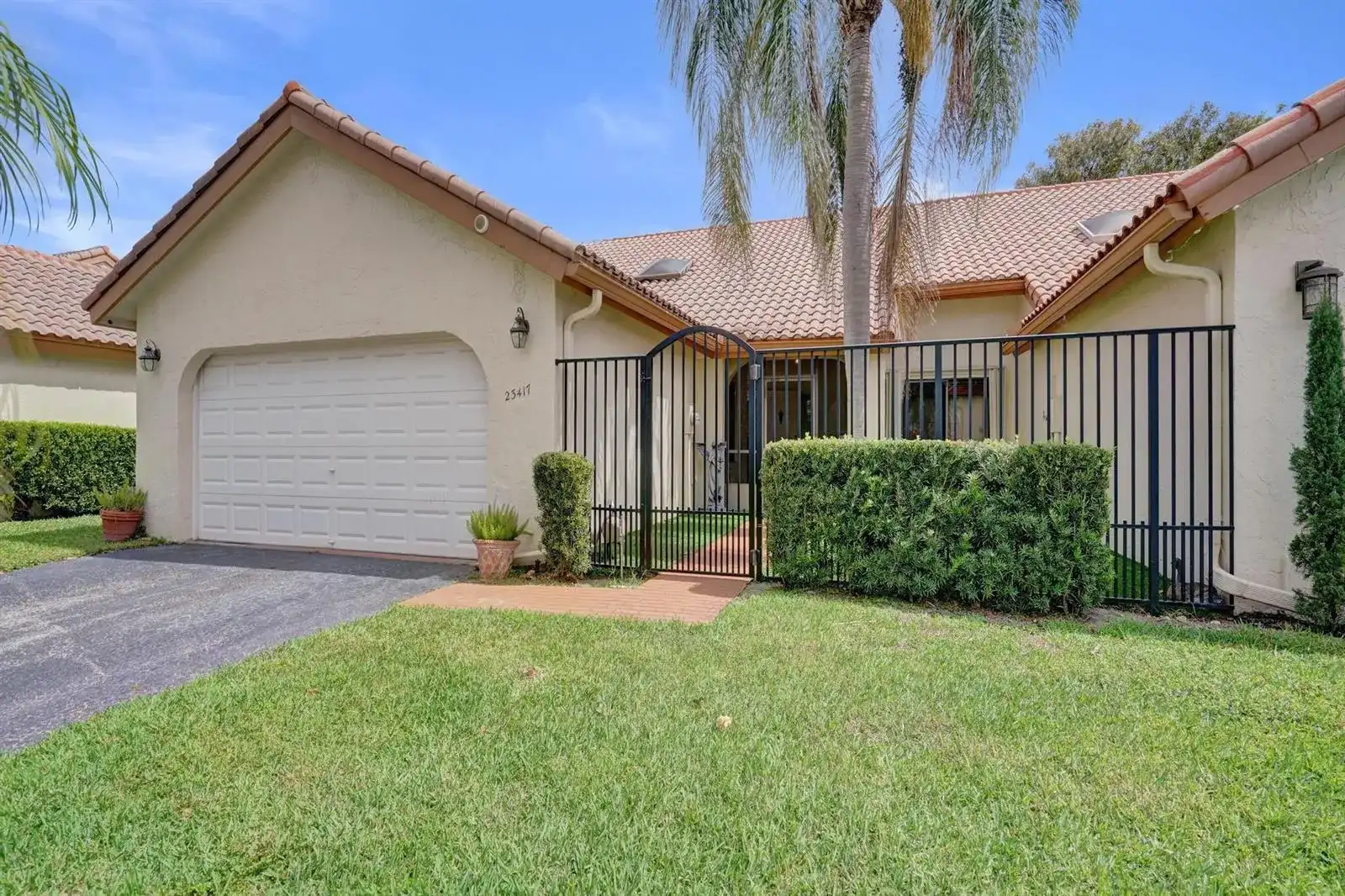 23417 Water Circle, Boca Raton FL 33486
