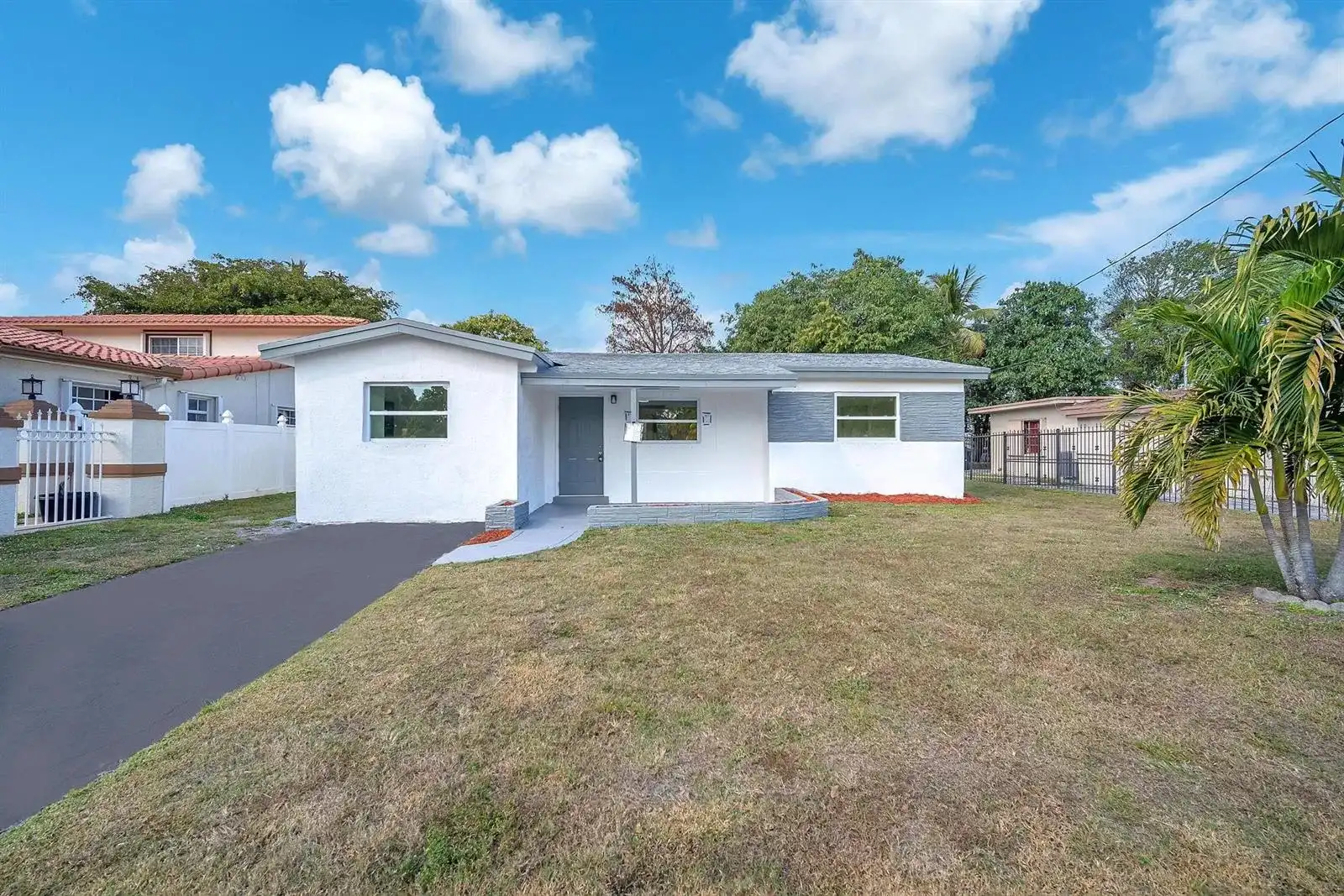 3531 NW 9th Court, Lauderhill FL 33311