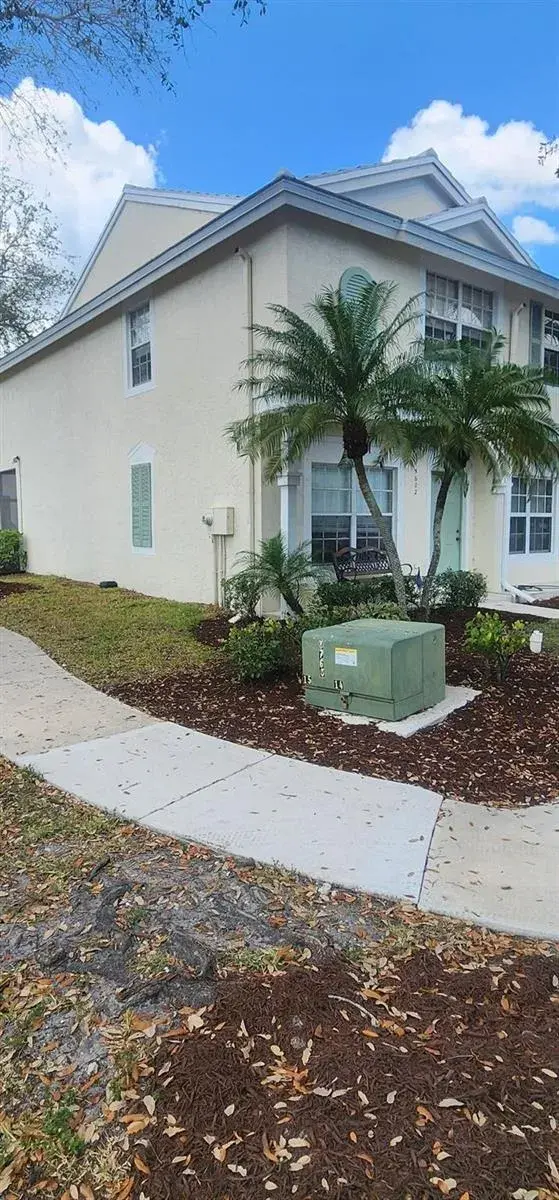 5602 NW 99th Way, Coral Springs FL 33076