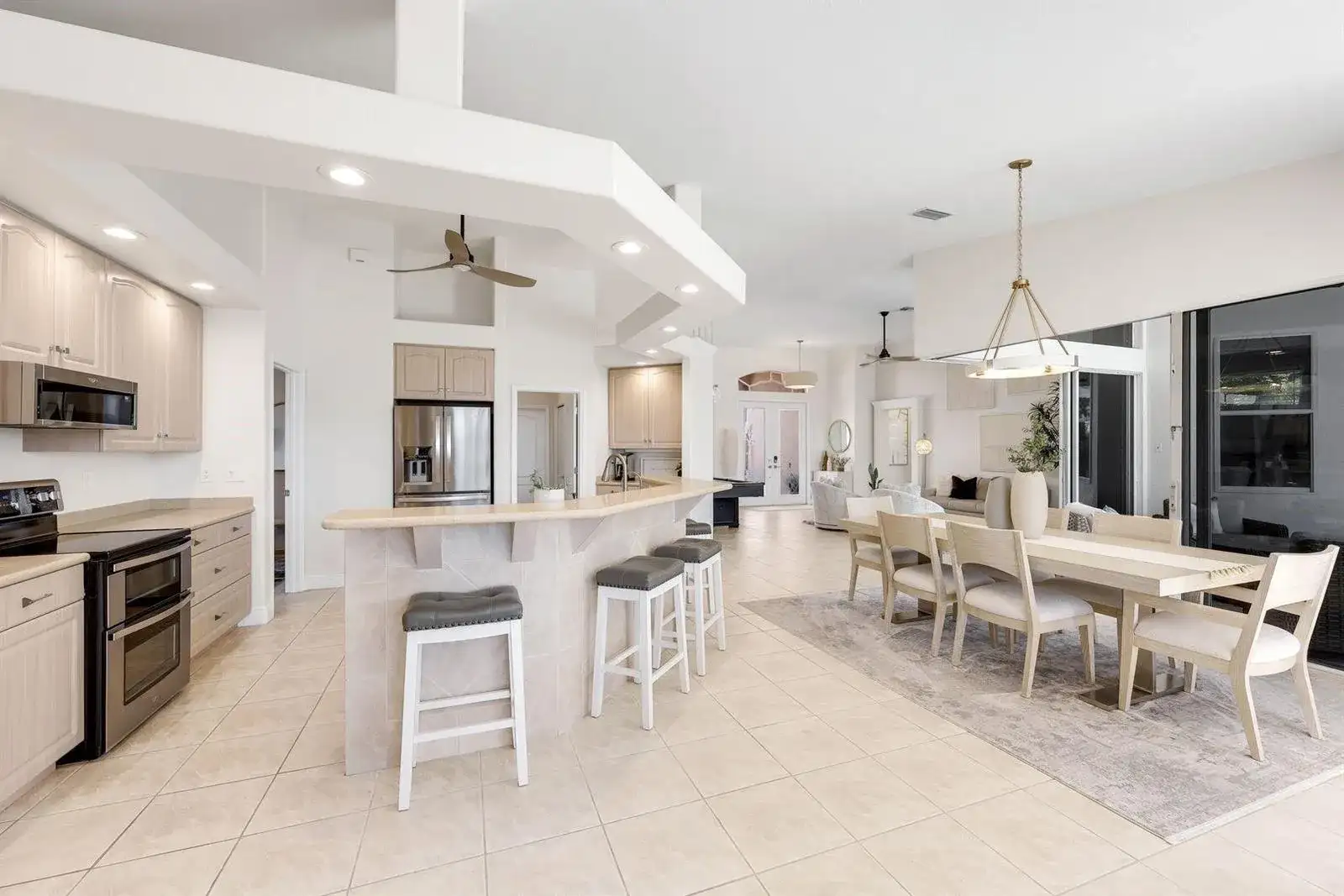 3106 SW 26th Court, Cape Coral FL 33914 photo 4