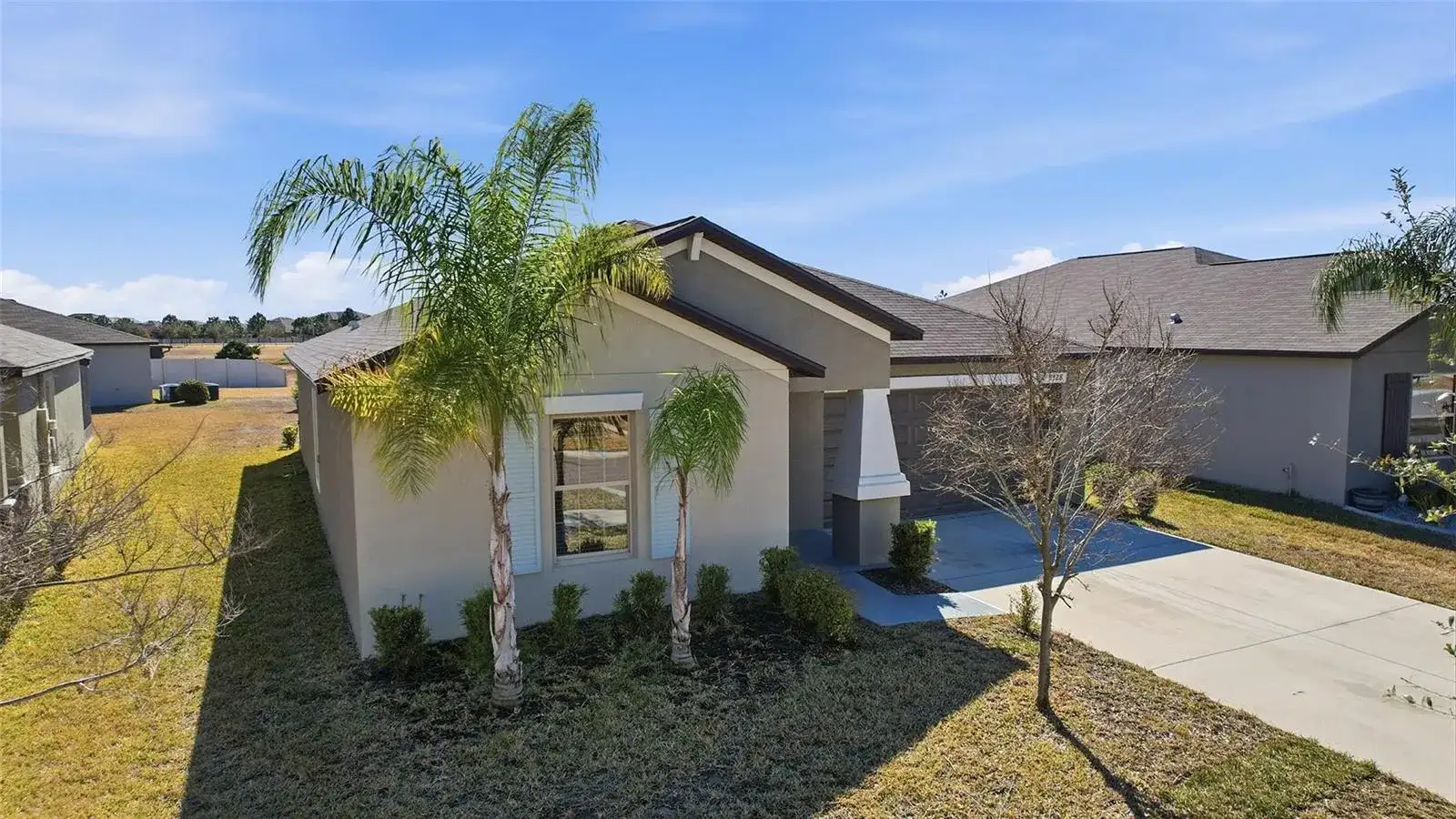 9728 Channing Hill Drive, FL 33573 photo 4