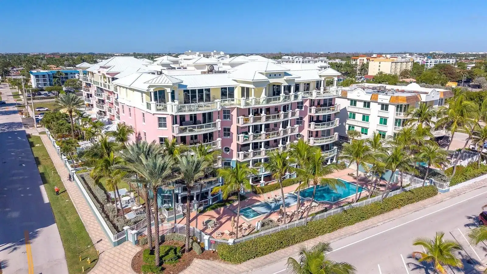 2051 SE 3rd Street # 307, Deerfield Beach FL 33441