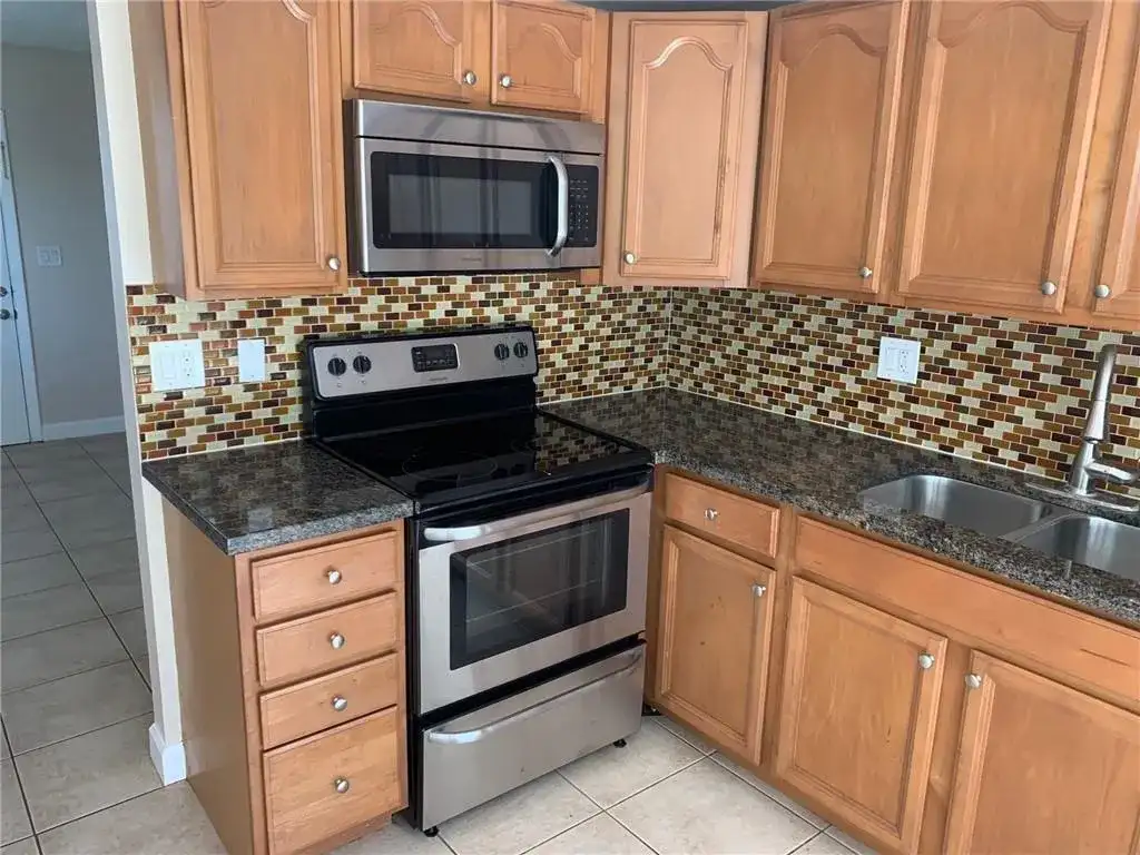 206 SW 1st Street # 4, Pompano Beach FL 33060 photo 5