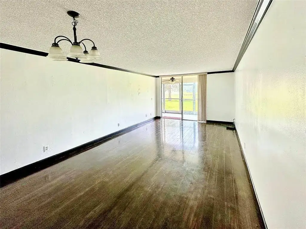 3231 Holiday Springs Boulevard # 105, Margate FL 33063 photo 3