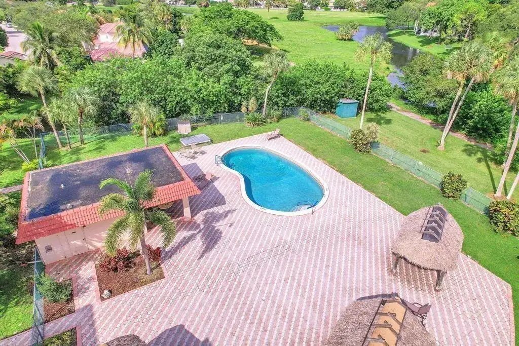 3231 Holiday Springs Boulevard # 105, Margate FL 33063 photo 5