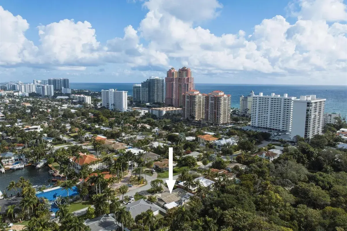 3036 NE 19 Street, Fort Lauderdale FL 33305