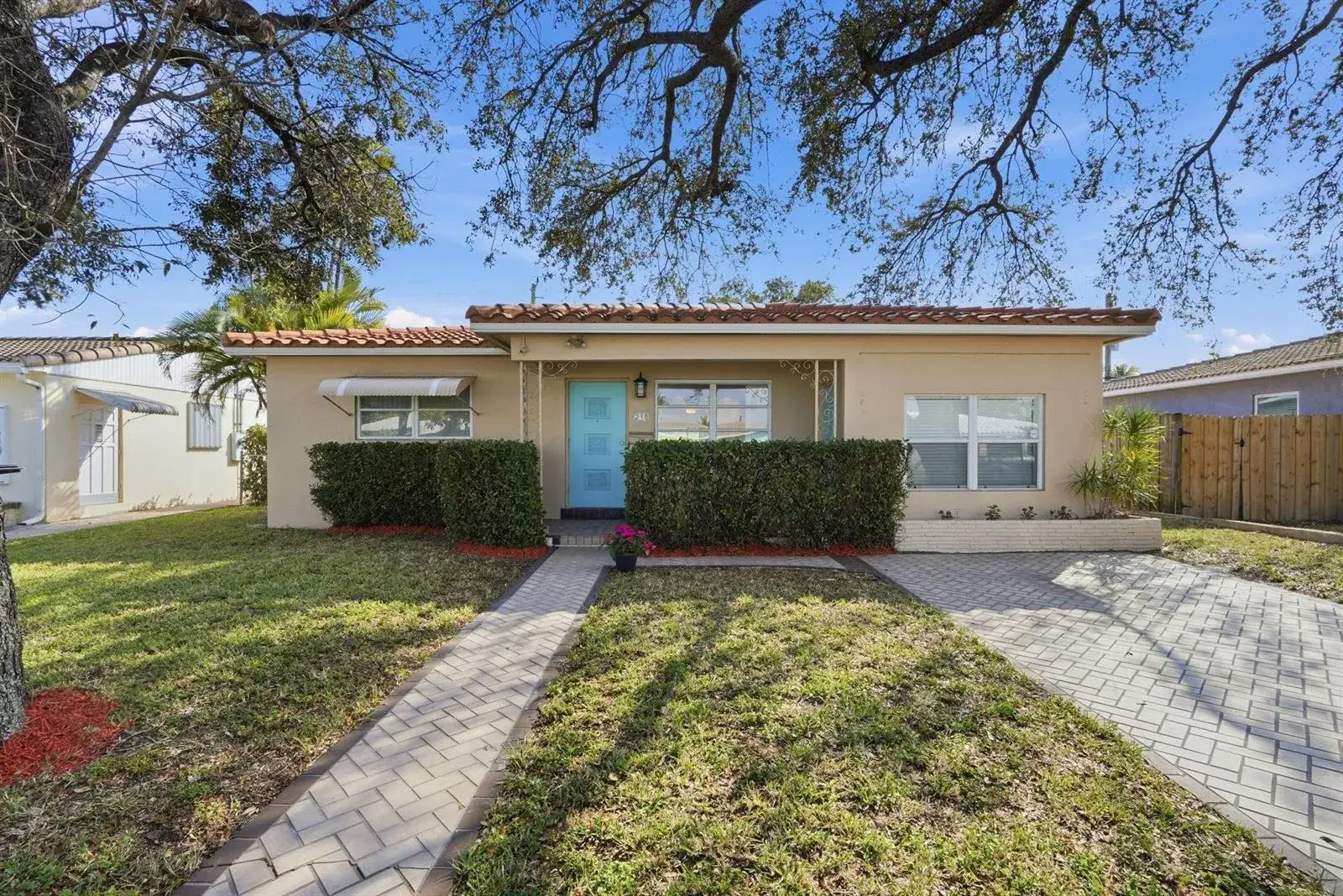 218 SE 3rd Terrace, Dania Beach FL 33004