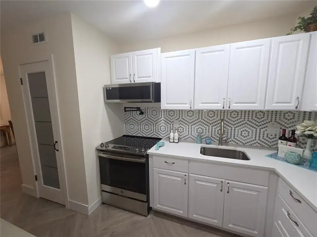 659 W Oakland Park Boulevard # c, Wilton Manors FL 33311 photo 3