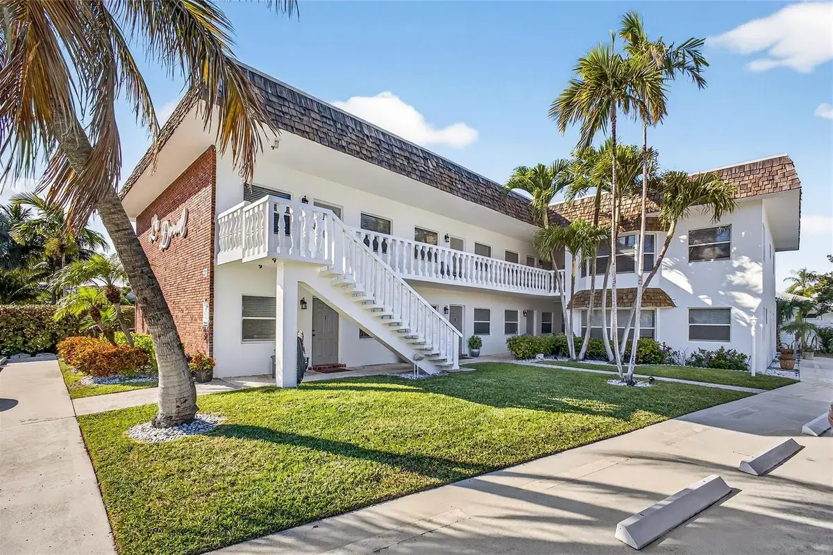 201 Inlet Way, Palm Beach Shores FL 33404