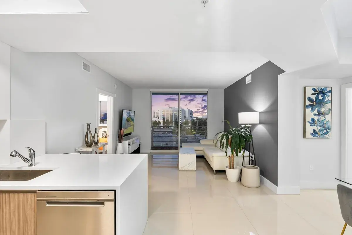 18800 NE 29th Avenue # 704, Aventura FL 33180
