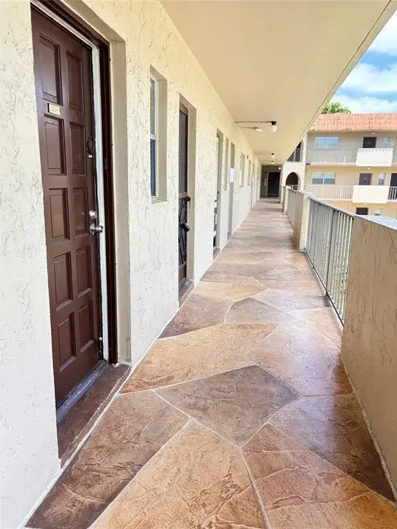 6300 S Falls Circle Drive # 412, Lauderhill FL 33319 photo 3