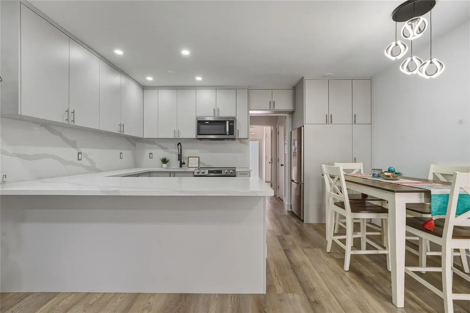 900 SW 10 Terrace # 11S, Hallandale Beach FL 33009