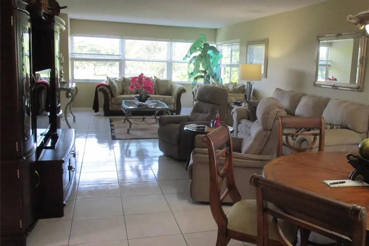 9541 Sunrise Lakes Boulevard # 210, Sunrise FL 33322