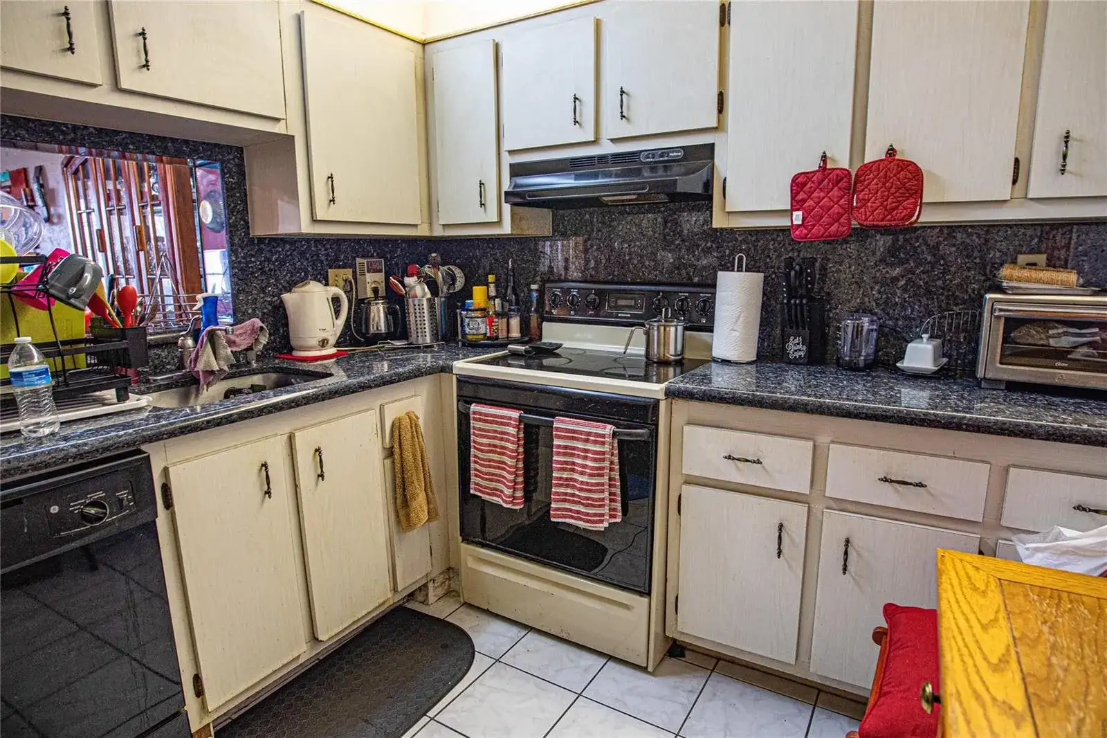 2850 Somerset Drive # 307L, Lauderdale Lakes FL 33311 photo 5