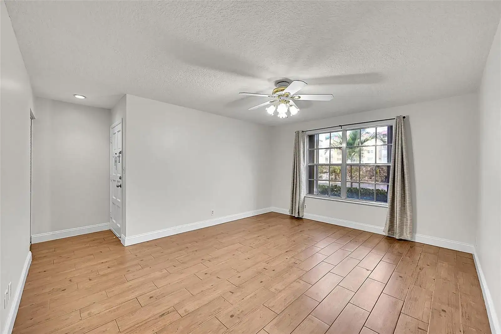 428 NW 70th Avenue # 140, Plantation FL 33317 photo 4