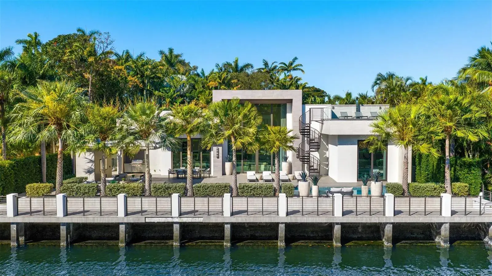 816 Riviera Isle Drive, Fort Lauderdale FL 33301