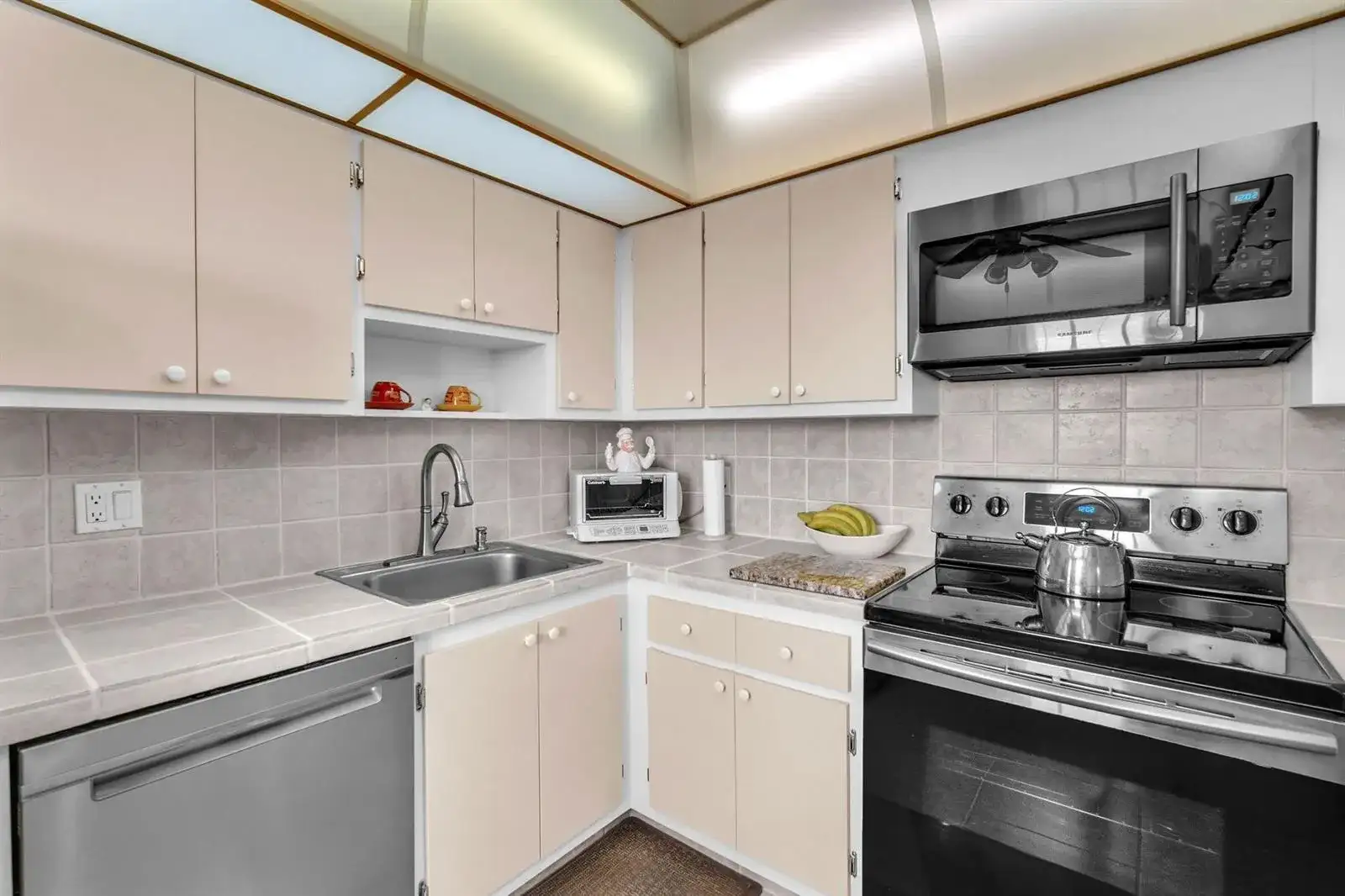 605 Oaks Drive # 907, Pompano Beach FL 33069 photo 5