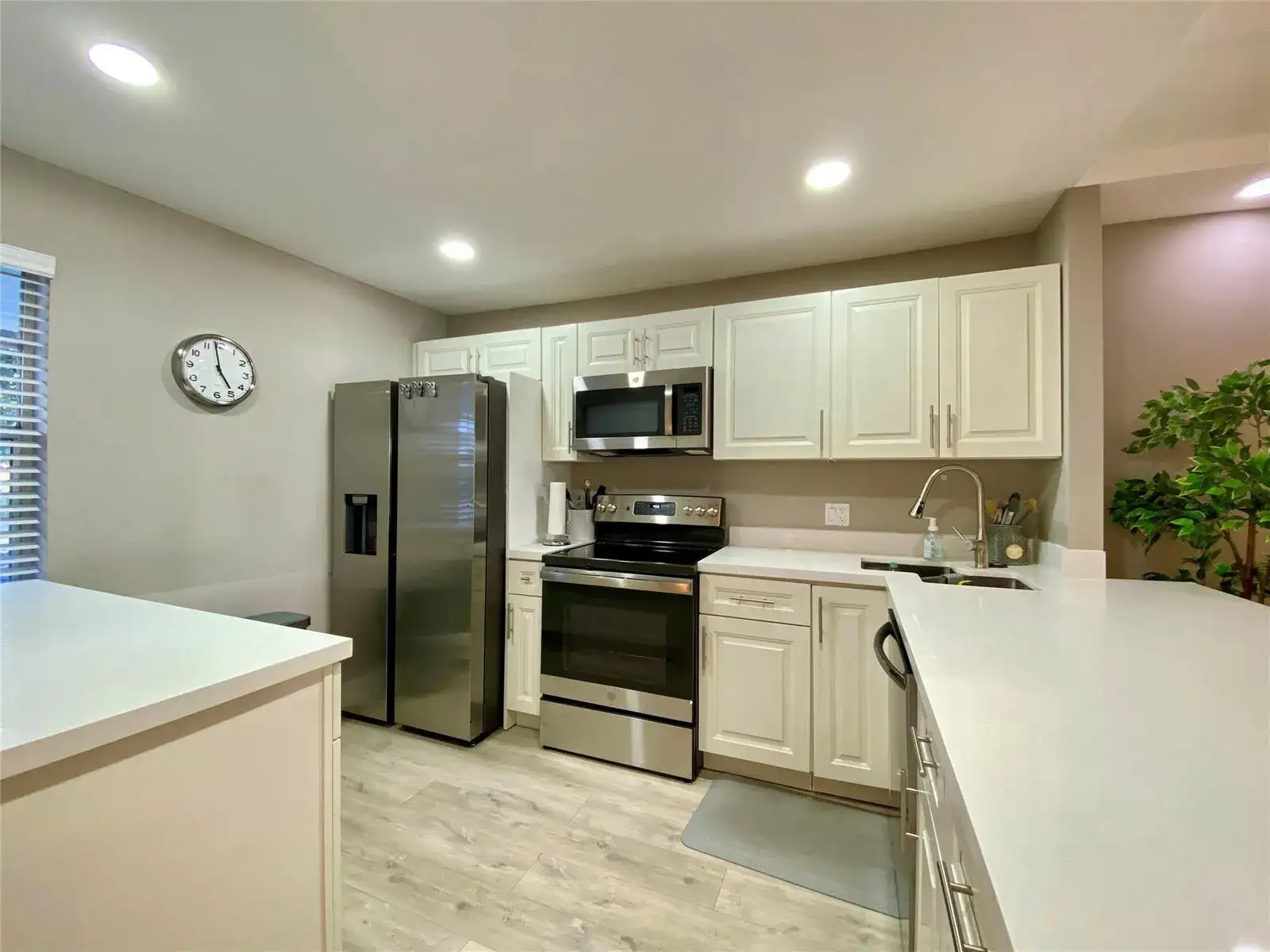 3010 N Course Drive # 209, Pompano Beach FL 33069 photo 2