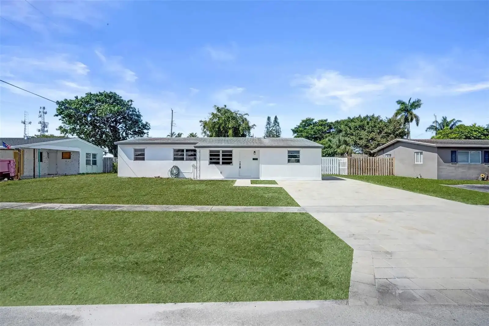 1437 SW 1st Avenue, Deerfield Beach FL 33441