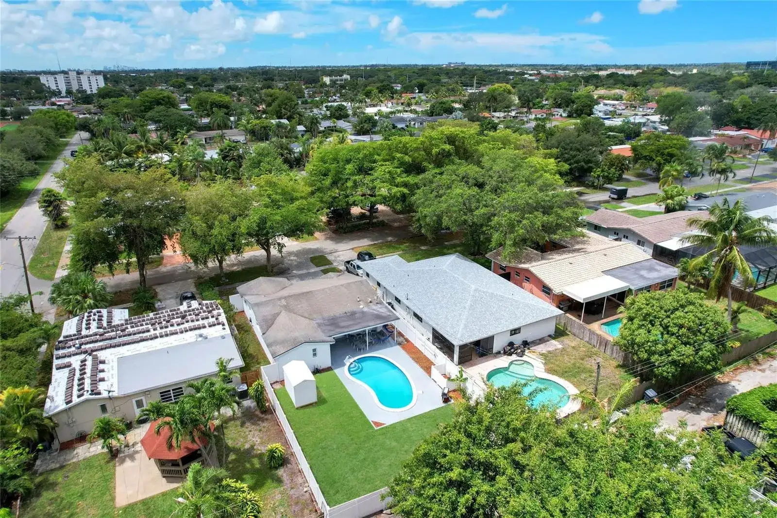 5311 Pierce Street, Hollywood FL 33021 photo 4