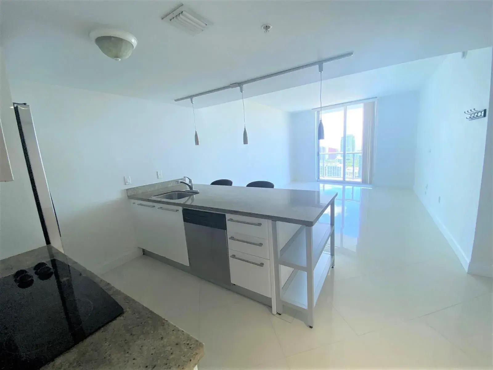185 SW 7th Street # 3708, Miami FL 33130