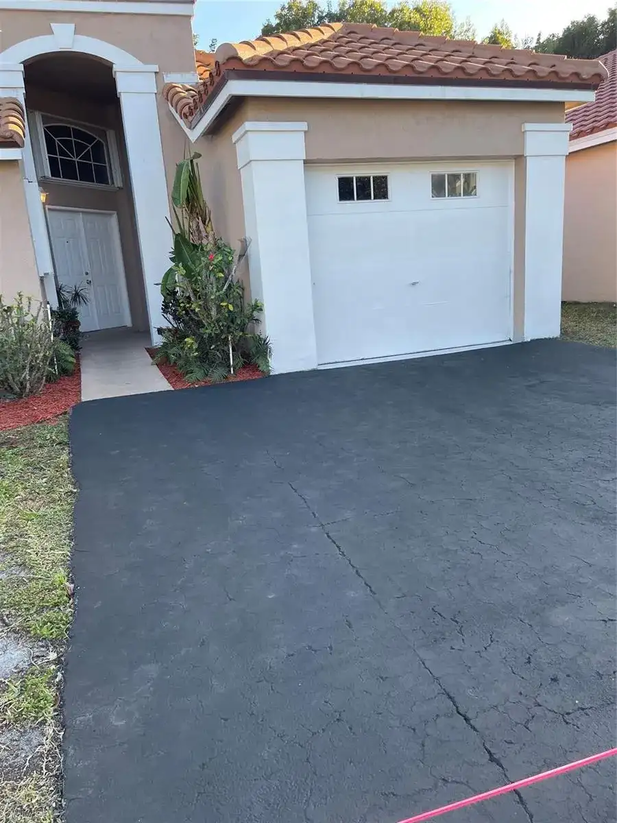 480 Somerset Way, Weston FL 33326 photo 2