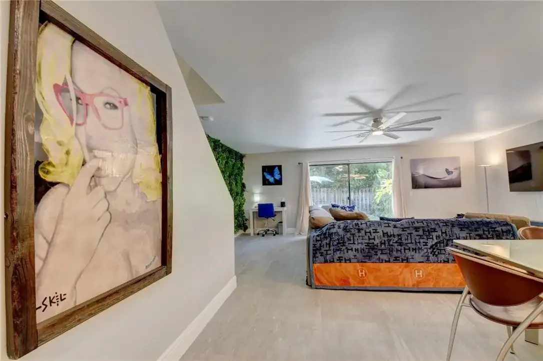 246 Avenue L, Delray Beach FL 33483 photo 2